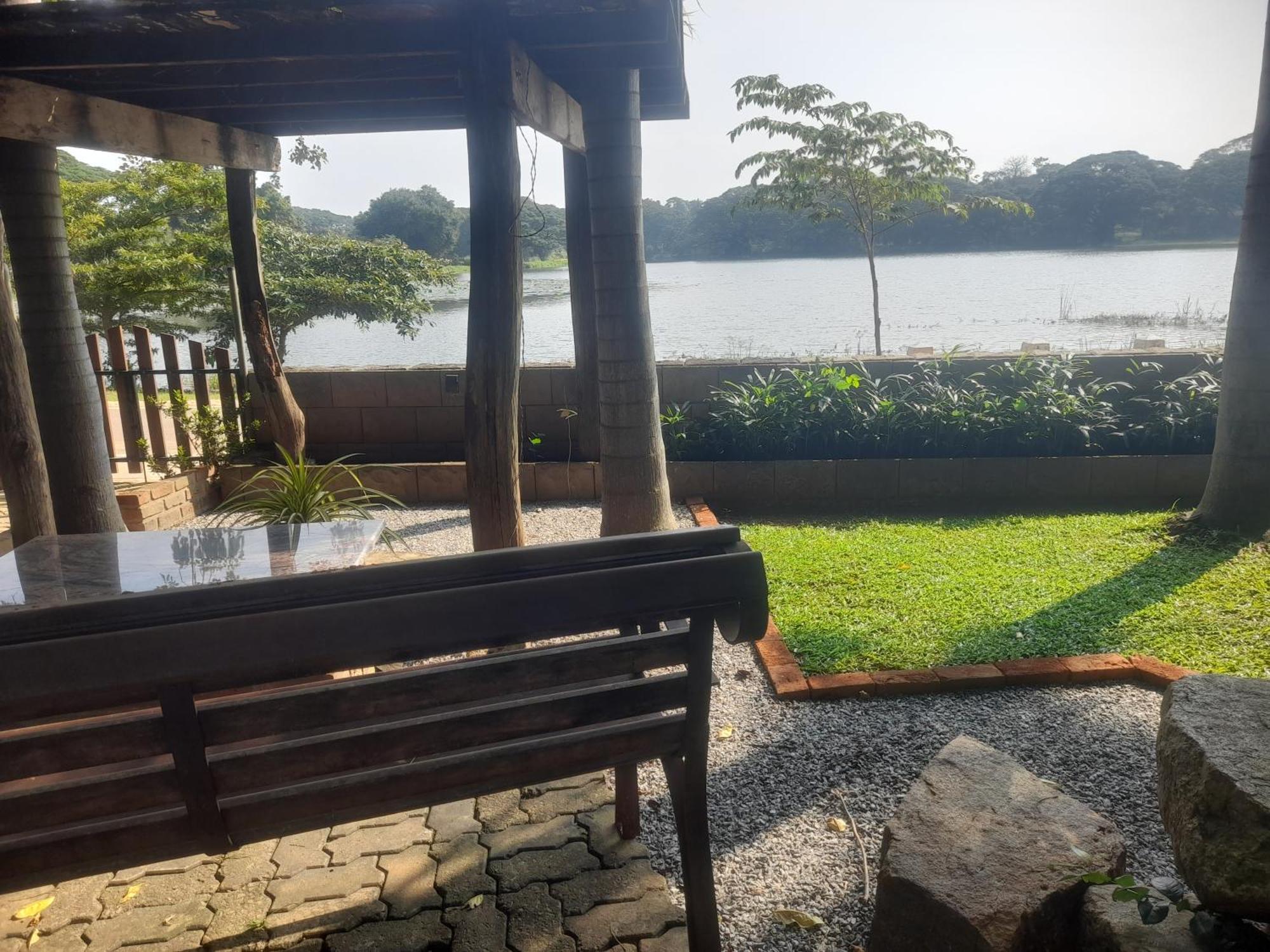Shashin Lake Resort Дамбулла Екстер'єр фото